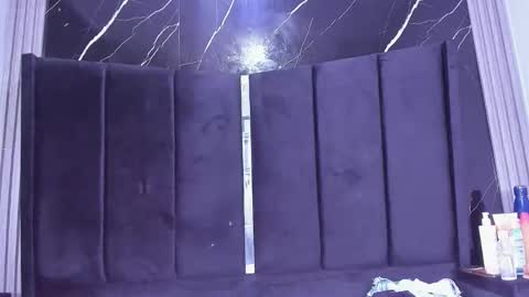 queenstarhyl online show from 04.18.26