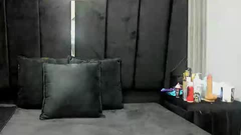 Snapshot of queenstarhyl chatting on 05.03.26 queenstarhyl online show from 05.03.26