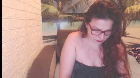 queenxnatasha online show from 11.17.25