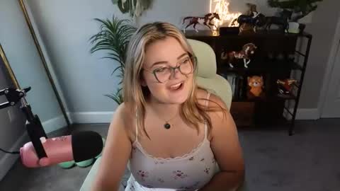 Bri online show from 11.11.25