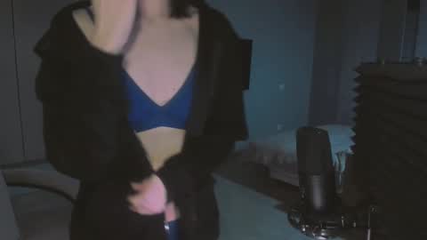 quietluxury online show from 12.20.25