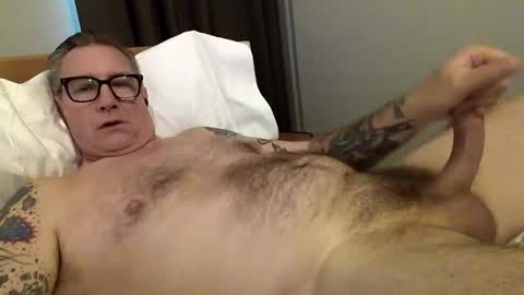 Snapshot of quietmature chatting on 04.03.26 quietmature online show from 04.03.26