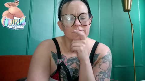 Snapshot of quinnofspades chatting on 10.29.25 quinnofspades online show from 10.29.25