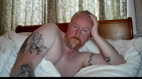 Snapshot of r_o_h_a_n chatting on 09.11.25 r_o_h_a_n online show from 09.11.25