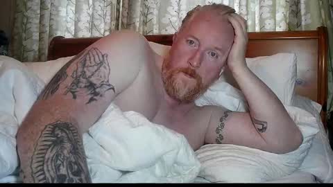 Snapshot of r_o_h_a_n chatting on 09.16.25 r_o_h_a_n online show from 09.16.25