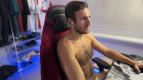 Snapshot of raamos chatting on 10.14.25 Nikita online show from 10.14.25