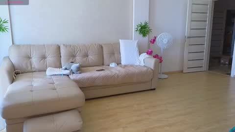 Snapshot of rabbits_couple chatting on 09.11.25 Jess John online show from 09.11.25