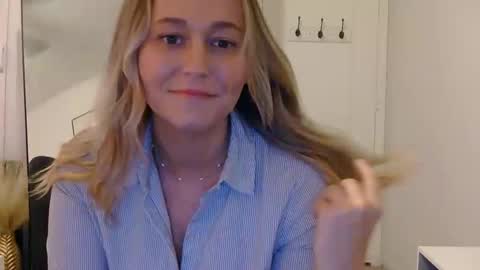 rachaelrose30 online show from 12.17.25