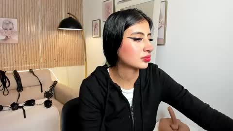 RACHEL ES online show from 12.19.25