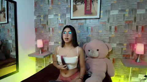 Rachel online show from 10.26.25