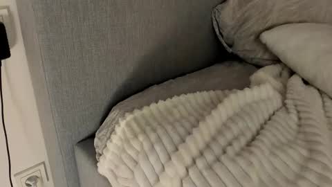 Sherryl online show from 12.19.25