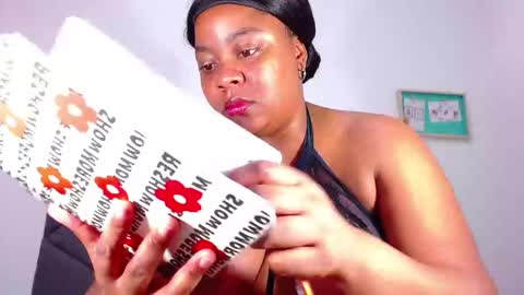 Snapshot of rachelbrown_ chatting on 12.11.24 MALIKA Z online show from 12.11.24