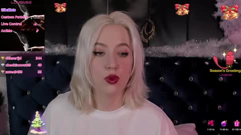 Snapshot of rachelcart chatting on 01.04.25 RachelCart online show from 01.04.25