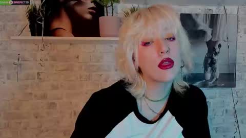 Snapshot of rachelcart chatting on 02.26.25 RachelCart online show from 02.26.25