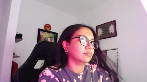 Snapshot of rachell_420 chatting on 11.04.25 rachell_420 online show from 11.04.25