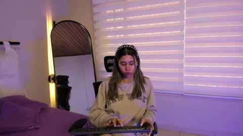 Rachell online show from 10.06.25