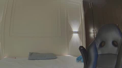 rachell_owen online show from 12.23.25