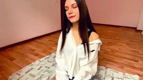 Rachel online show from 11.08.25