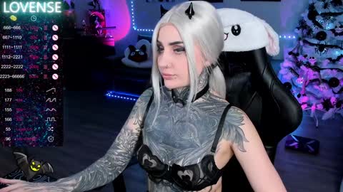  Miko Pleasee help me get 100 likes online show from 01.19.25