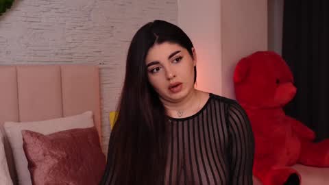 Snapshot of rachelswaan chatting on 01.21.25 RachelSwaan online show from 01.21.25