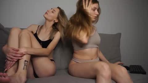 Snapshot of radioskvirt chatting on 11.04.25 Sara online show from 11.04.25