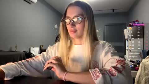 Mila online show from 02.15.26