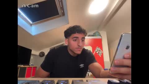 raes online show from 12.02.25