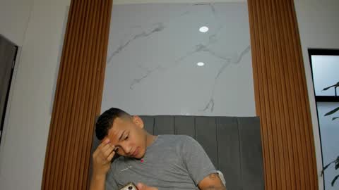 Snapshot of rafa_cruz chatting on 10.17.25 rafa_cruz online show from 10.17.25