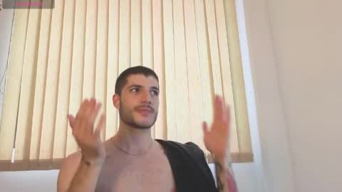 Snapshot of rafael_mendez chatting on 06.02.26 R A F A E L online show from 06.02.26
