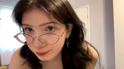 Snapshot of rafaelaloghry chatting on 11.11.25 Riya online show from 11.11.25