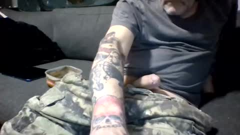 Snapshot of ragingzef69 chatting on 07.08.26 Bigthickdickinvic online show from 07.08.26
