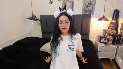 Raia online show from 04.21.26