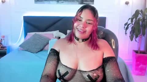 Snapshot of raichell_sweet_curvy chatting on 05.29.26 raichell_sweet_curvy online show from 05.29.26