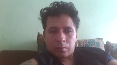 Snapshot of raiiaan_torricely chatting on 12.15.25 Rayan online show from 12.15.25