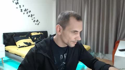 raimondwild online show from 04.30.26