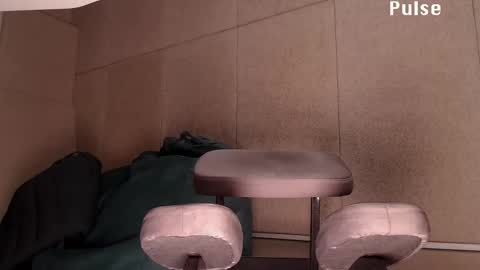 Rainbow James  online show from 02.09.25