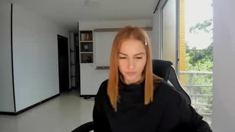 Jennyindependent model . online show from 02.15.25