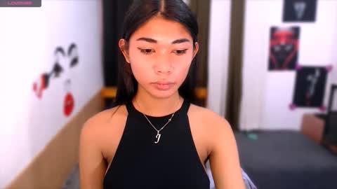 raindrizzle1706 online show from 03.26.26