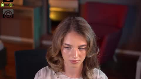 Snapshot of raisadoll chatting on 10.11.25 Raisa online show from 10.11.25