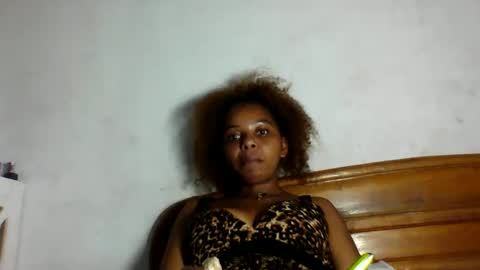 Snapshot of raissa38 chatting on 11.20.25 raissa38 online show from 11.20.25