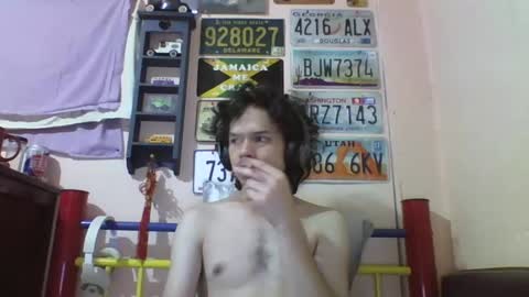 Snapshot of raku2386 chatting on 01.01.25 Ken online show from 01.01.25