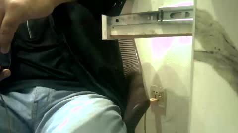 Snapshot of rakulgee12 chatting on 02.14.26 rakulgee1 online show from 02.14.26