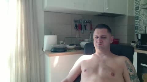 Snapshot of ramon0688 chatting on 10.22.25 Ramon online show from 10.22.25