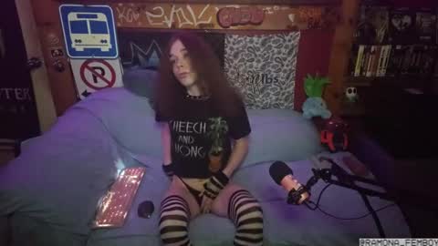 Snapshot of ramona_femboy chatting on 09.24.25 ramona_femboy online show from 09.24.25