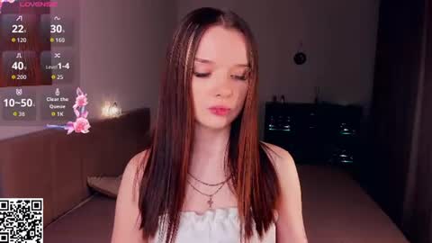 Snapshot of ranajulen chatting on 07.23.26 Anna online show from 07.23.26
