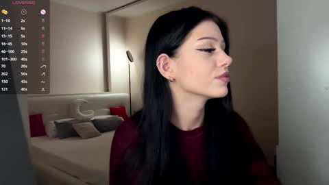 Snapshot of randiburt_ chatting on 02.12.26 Luna online show from 02.12.26