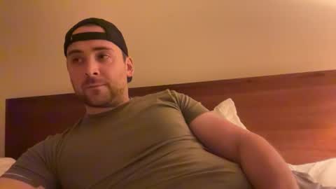 Snapshot of randomdude5950 chatting on 11.24.25 randomdude5950 online show from 11.24.25