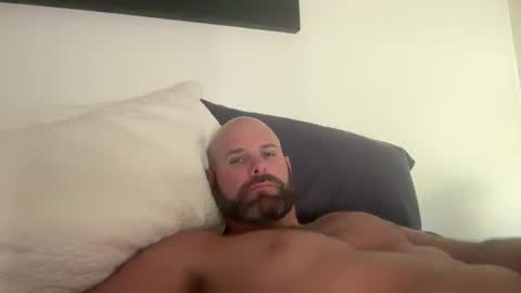 Snapshot of ransguy chatting on 01.01.25 ransguy online show from 01.01.25