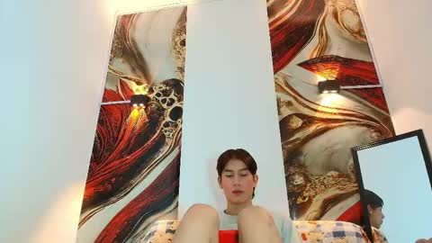 Snapshot of raphael_nyon1 chatting on 04.30.26 raphael_nyon1 online show from 04.30.26