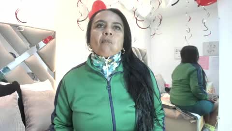 Raquel Moore  online show from 02.14.26